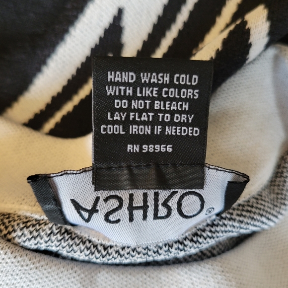 NWOT Ashro bodycon sweater dress - Picture 7 of 7